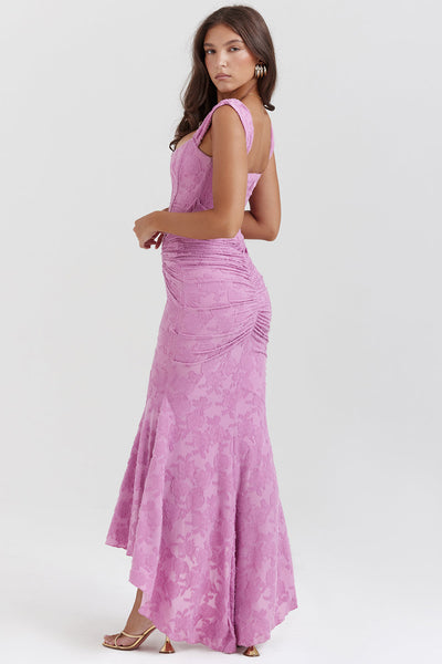 Zoey – Elegant Dress with Defined Waist