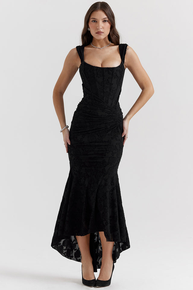 Zoey – Elegant Dress with Defined Waist