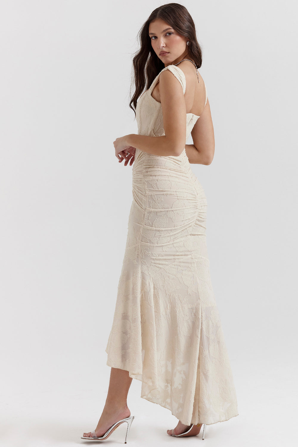 Zoey – Elegant Dress with Defined Waist
